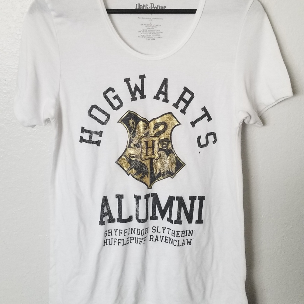 Hogwarts Alumni White Tee